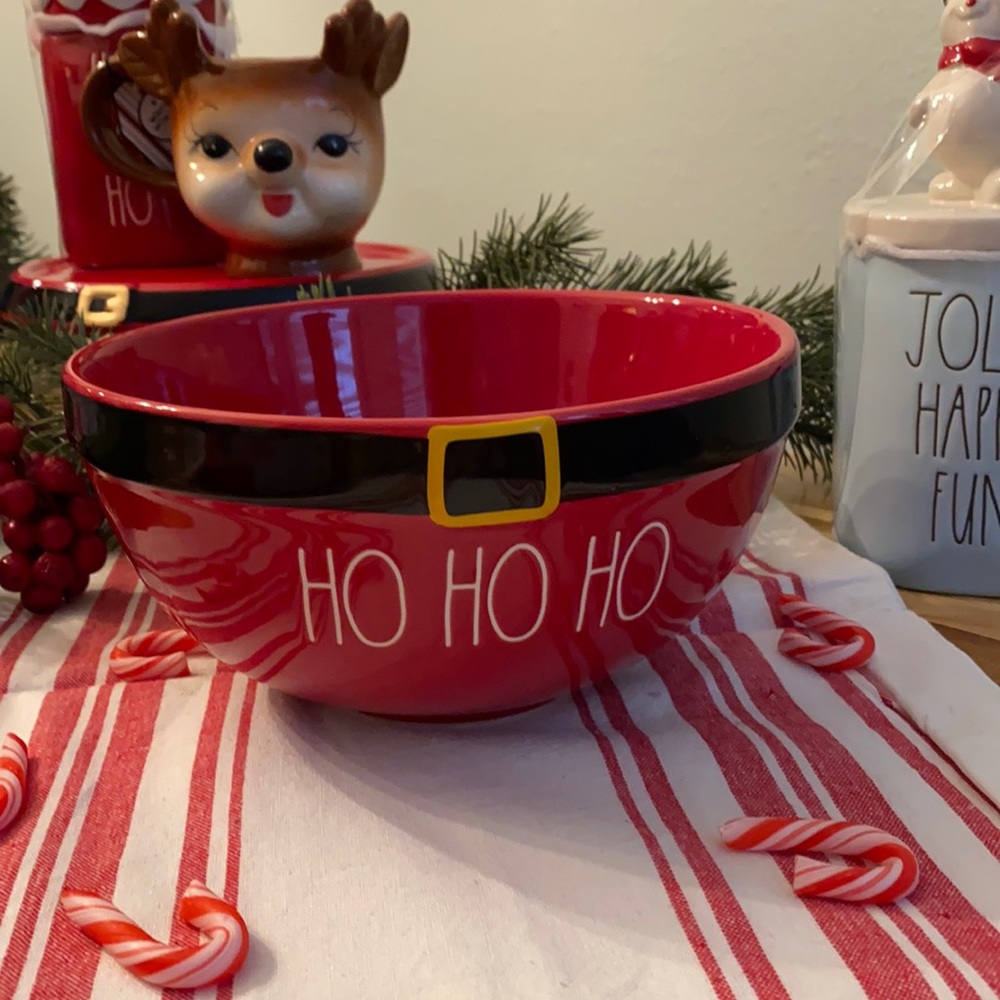 Rae Dunn Santa Belt bowl. Medium size new with tags